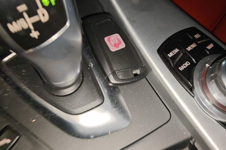 Used BMW 3 Series GT 2016 320i Design Package Edition Interior 1