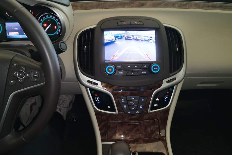 Used Buick LaCrosse 2013 2.4L SIDI Leading Comfort Version