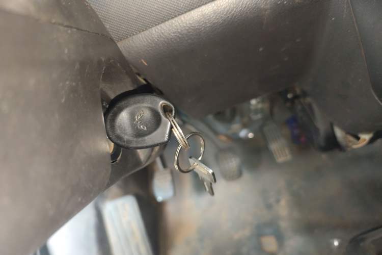 Used Wuling Rongguang 2012 1.5L Extended Basic Version
