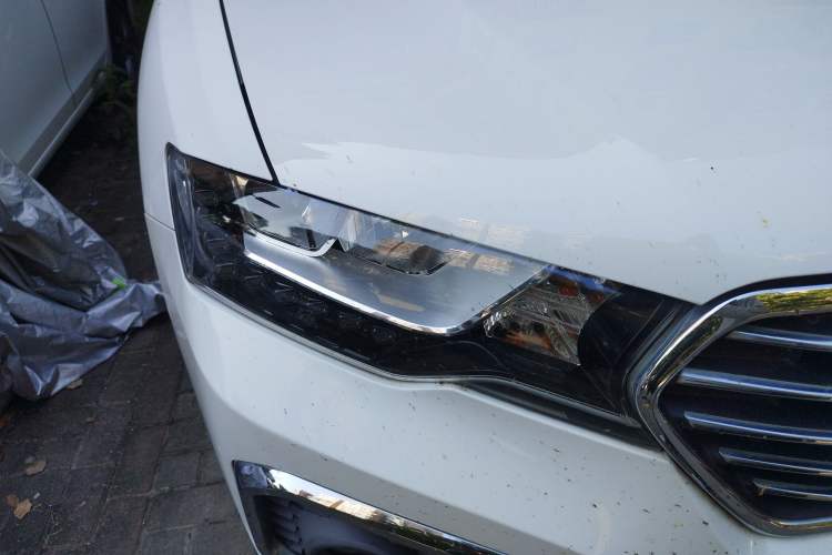 Used Haval H6 Coupe 2017 Blue Label 2.0T Automatic Two-Wheel Drive Urban Model Right Front Headlight