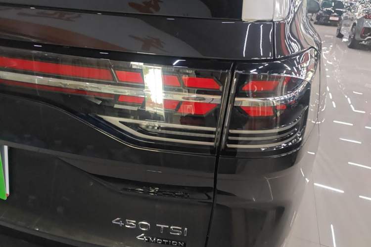 Used Volkswagen Talagon 2026 Model 450TSI Four-Wheel Drive Flagship 6-Seater Right Rear Taillight