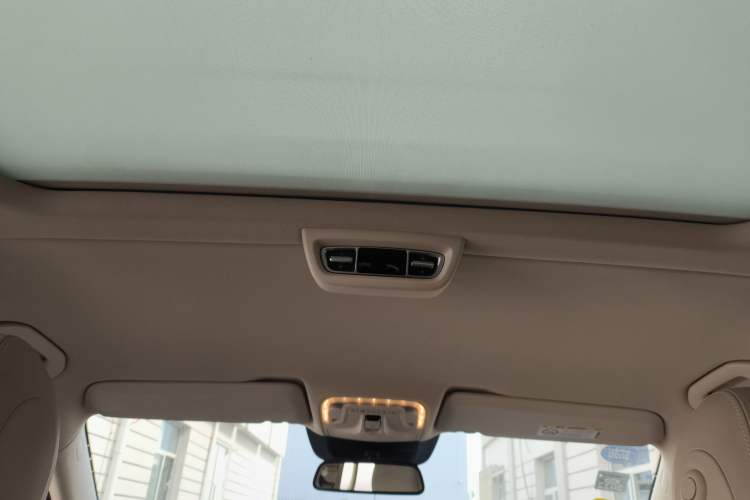 Used Mercedes-Benz V-Class 2017 V 260 Avantgarde Edition