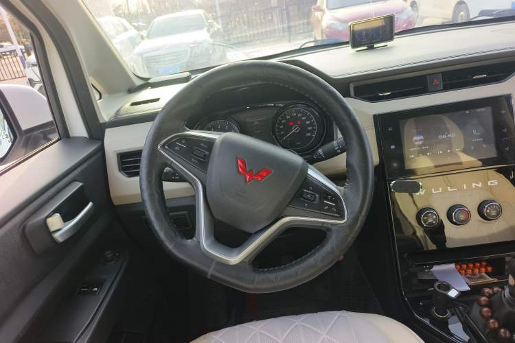 Used Wuling Zhengcheng 2021 1.5T Manual Luxury Version
