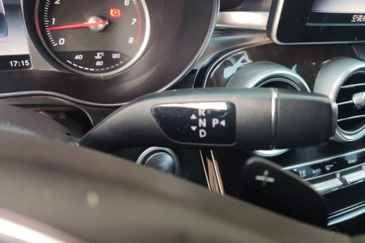 Used Mercedes-Benz GLC 2017 GLC 260 4MATIC Luxury Model
