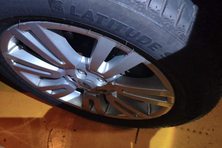 Used Land Rover Freelander 2 2013 2.0T Si4 Dynamic Limited Edition Right Front Wheel Hub