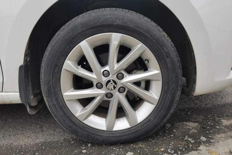 Used Skoda Rapid 2020 1.5L Manual Comfort Edition
