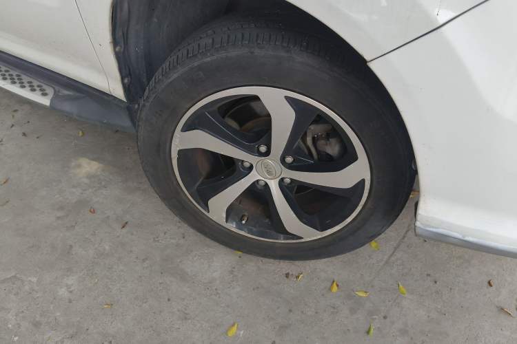 Used BYD S7 2015 2.0T Automatic Prestige Model
