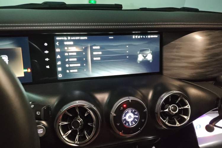 Used Tank 300 2021 Off-Road Edition 2.0T Conqueror Audio And AC Panel