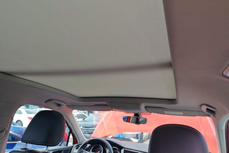 Used Volkswagen Tiguan L 2017 330TSI Automatic Two-Wheel Drive Flagship Edition
