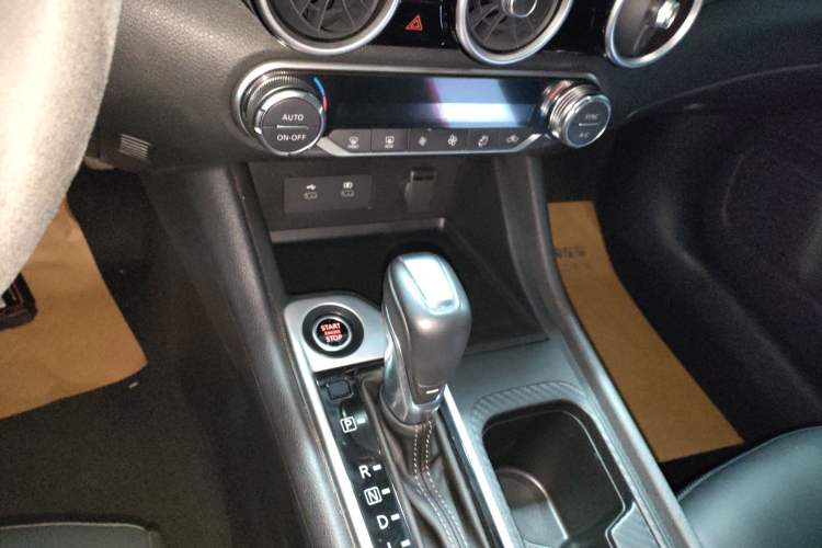 Used Nissan Sylphy 2023 1.6L CVT Enjoyment Edition Audio And AC Panel