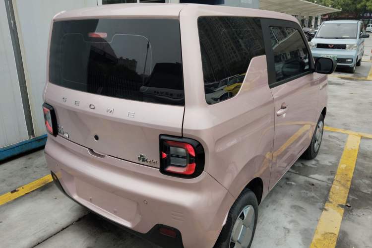 Used Geely Galaxy Panda 2024 Panda Mini 200km Endurance Bear Rear Right 45 Deg