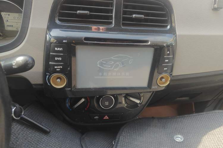 Used CHANGAN OSHAN Olisway 2013 1.2L Manual Elite Model Audio And AC Panel