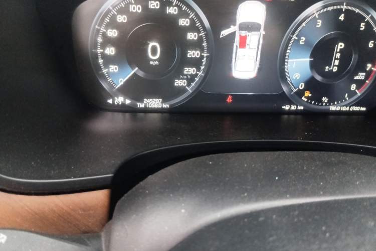 Used Volvo S90 2016 T6 AWD Zhiya Edition Odometer Close Up