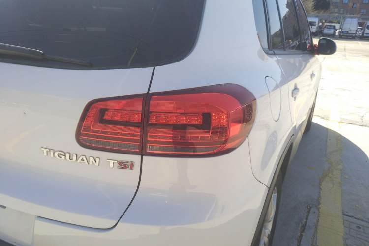 Used Volkswagen Tiguan L 2015 1.8TSI Automatic Two-Wheel Drive Trend Edition