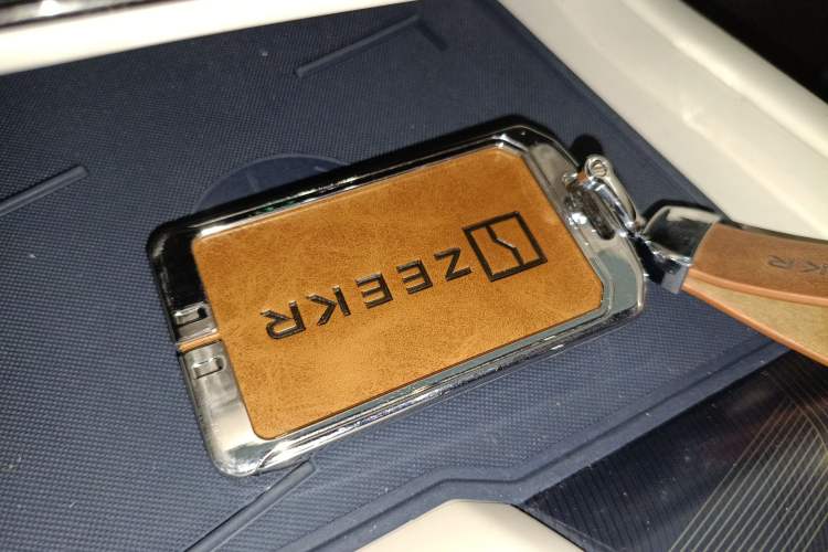 Used Zeekr 001 2022 Ultra-Long Range Dual-Motor YOU Version Interior 1