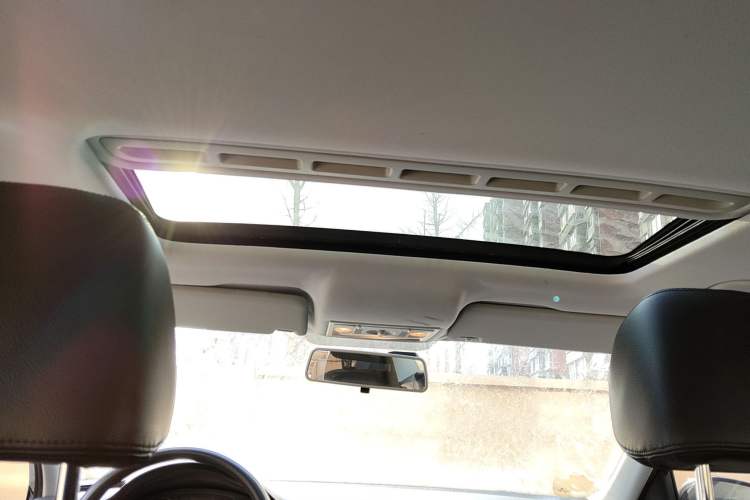 Used Volkswagen Santana 2013 1.6L Automatic Comfort Edition
