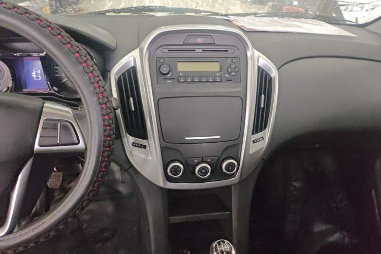 Used JMC Baodian 2020 2.5T Diesel Two-Wheel Drive Comfort Edition Long Wheelbase JX4D25A6L
