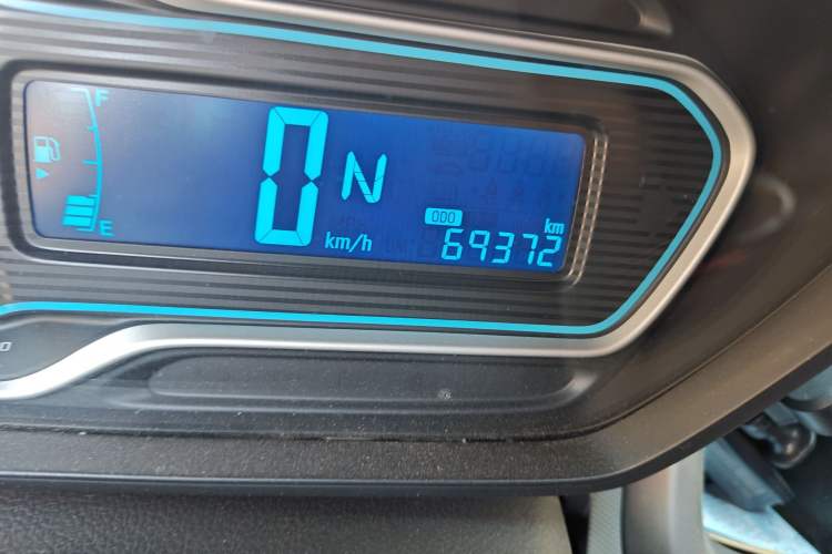 Used Chevrolet Aveo Sonic 2014 Sedan 1.4SL AT Fashion Edition