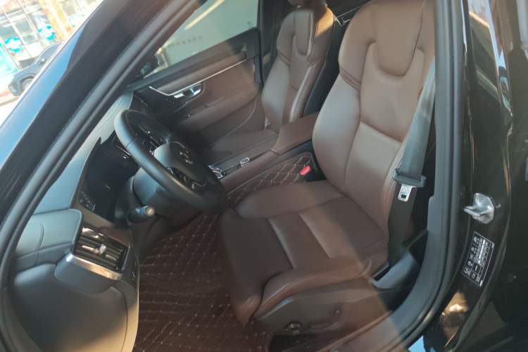 Used Volvo S90 2021 B5 Zhiyuan Luxury Edition
