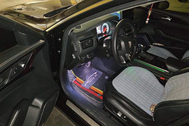 Used Hongqi H5 2019 30TD Smart Connect Dynamic Edition
