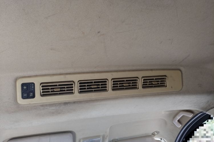 Used Dongfeng Fengon 370 2016 1.5L Manual Elite Home Edition 7-Seater Headliner