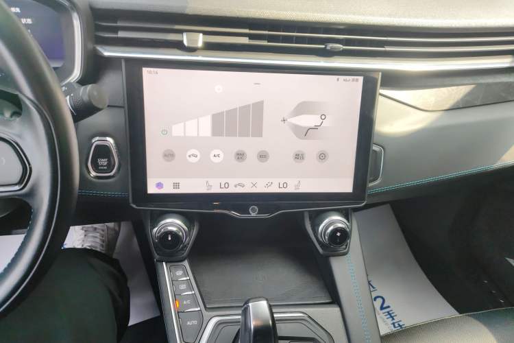 Used Lynk & Co 05 2020 2.0TD Two-Wheel Drive Shine Halo
