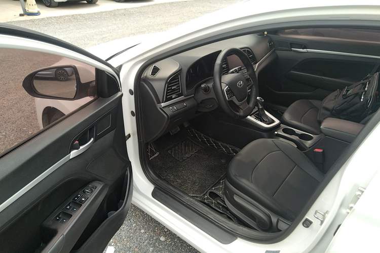 Used Hyundai Elantra (6th Generation / Lingdong) 2016 1.6L Automatic ZhiXuan – Elite Version
