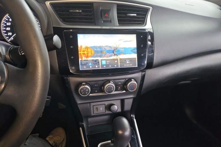 Used Nissan Sylphy 2021 Classic 1.6XL CVT Luxury Edition Audio And AC Panel