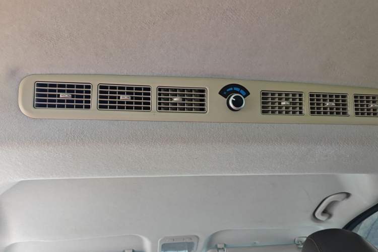 Used FORTHING Lingzhi PLUS 2021 2.0L Manual Luxury 7-Seater