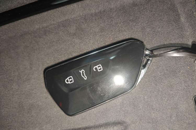 Used Volkswagen Teramont 2025 Tiguan Pro 450TSI Four-Wheel Drive Summit Edition
