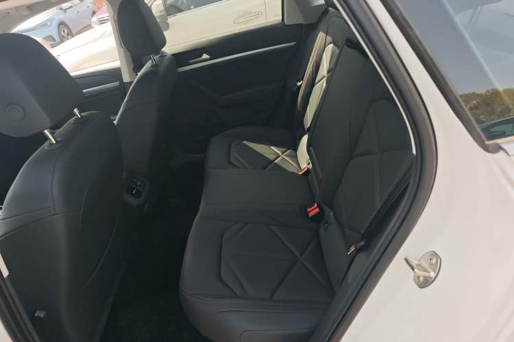 Used Volkswagen Lavida 2024 300TSI DSG Starry Sky Leading Edition Left Rear Seat