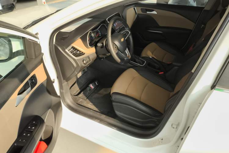 Used Chevrolet Monza 2022 320 Automatic Enjoyment Sunroof Version