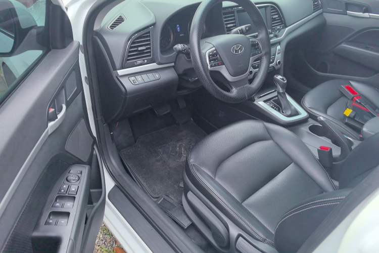 Used Hyundai Elantra (6th Generation / Lingdong) 2016 1.6L Automatic ZhiXuan – Elite Version
