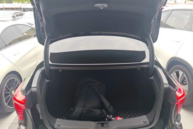 Used Hongqi H5 2024 1.5T DCT Smart Connect Flagship Edition Trunk