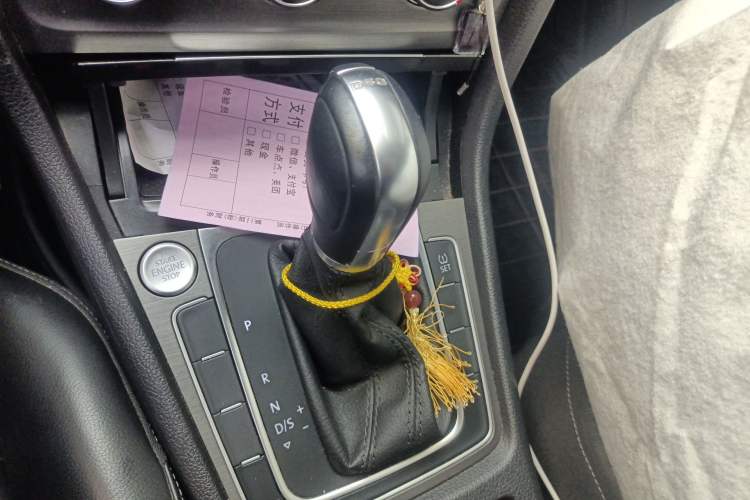 Used Volkswagen Golf 2015 1.4TSI Automatic Luxury Model
