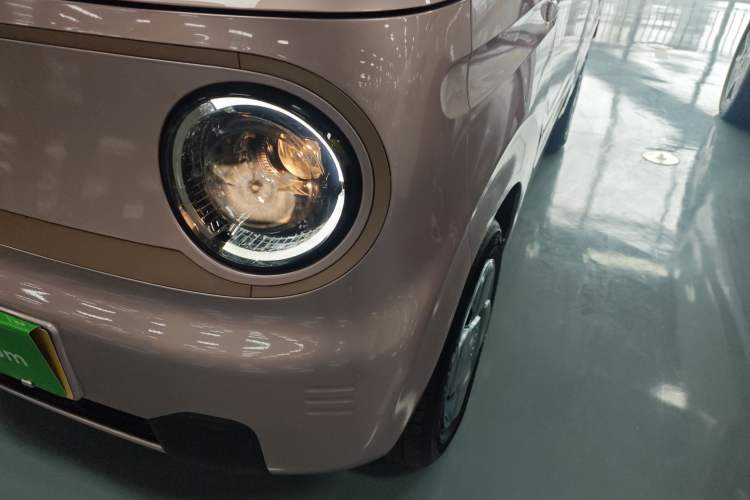 Used Geely Galaxy Panda 2023 Panda Mini 200km Endurance Bear
