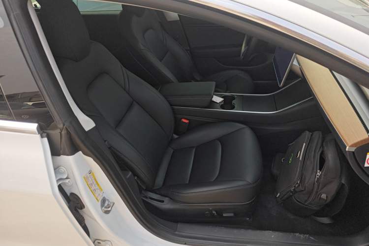 Used Tesla Model 3 2019 Long-Range All-Wheel-Drive Version