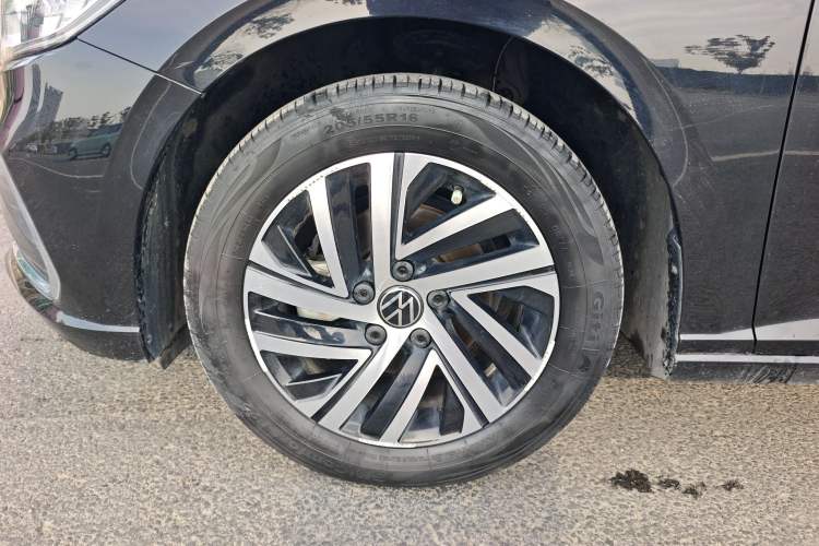 Used Volkswagen Lavida 2024 1.5L Automatic 5 Million Edition Left Front Wheel Hub