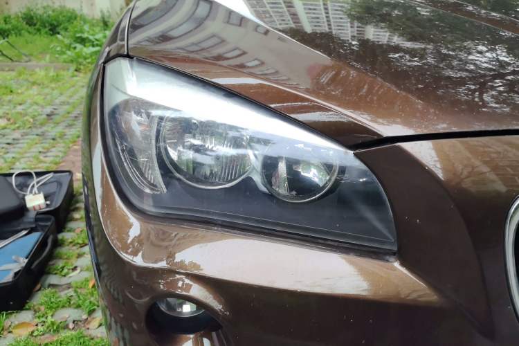Used BMW X1 2014 sDrive18i Fashion Model Right Front Headlight