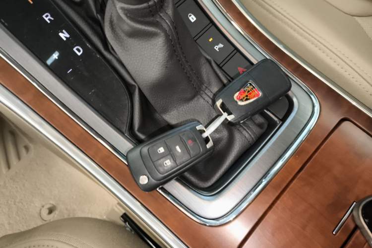 Used Roewe 950 2015 1.8T Luxury Edition