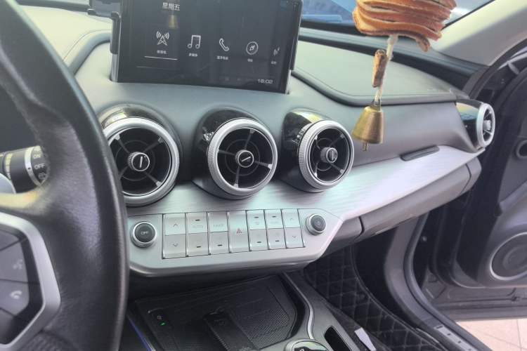 Used Wey VV7 2019 Upgraded Model 2.0T Flagship Version China VI
