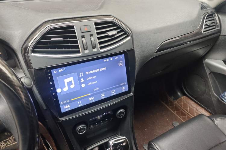 Used BAIC Senova D70 2018 Performance Version 1.8T Comfort Version
