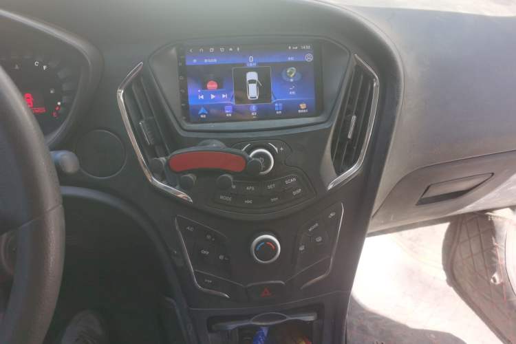 Used GAC Trumpchi GA3S Vision 2014 1.6L Manual Elite Edition Audio And AC Panel