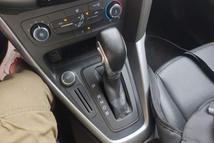 Used Ford Focus 2017 Hatchback 1.6L Automatic Comfort Plus SmartDrive Edition
