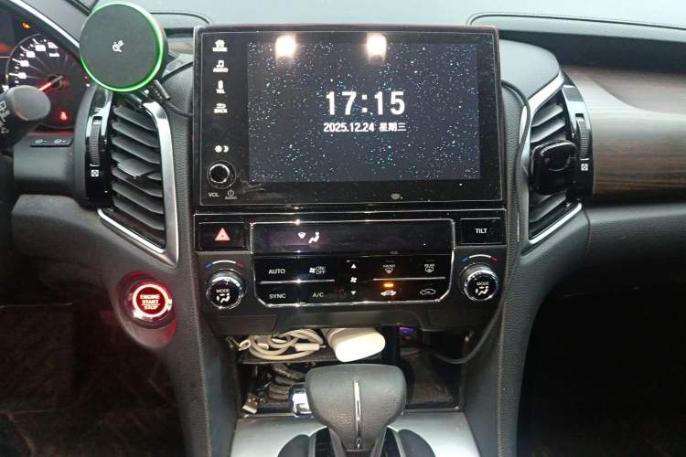 Used Honda Avancier 2017 240TURBO Two-Wheel Drive Elite Edition Audio And AC Panel