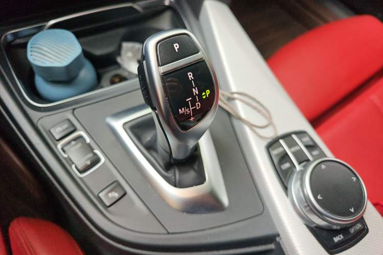 Used BMW 3 Series 2017 330i M Sport Edition Gear Lever