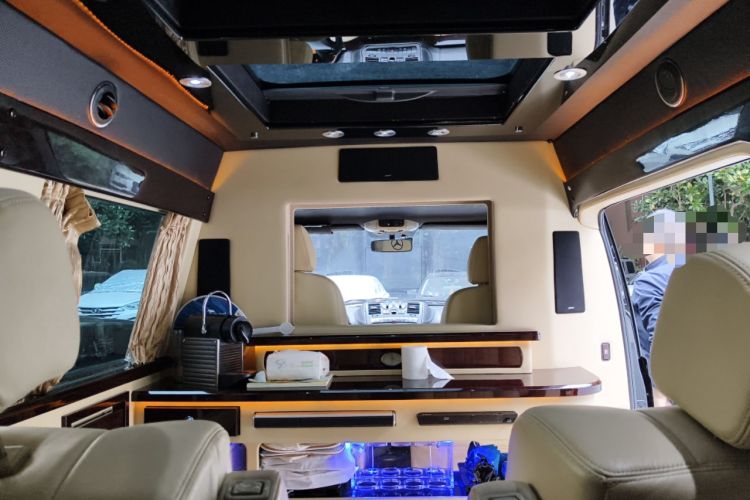 Used Mercedes-Benz Vito 2013 3.0L Elite Edition
