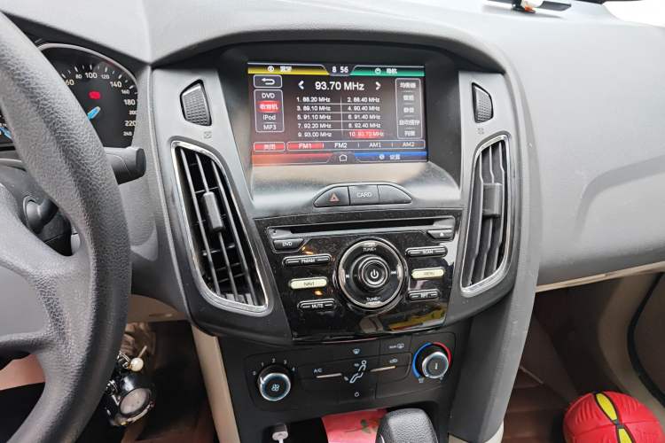 Used Ford Focus 2015 Sedan 1.6L Automatic Comfort Model
