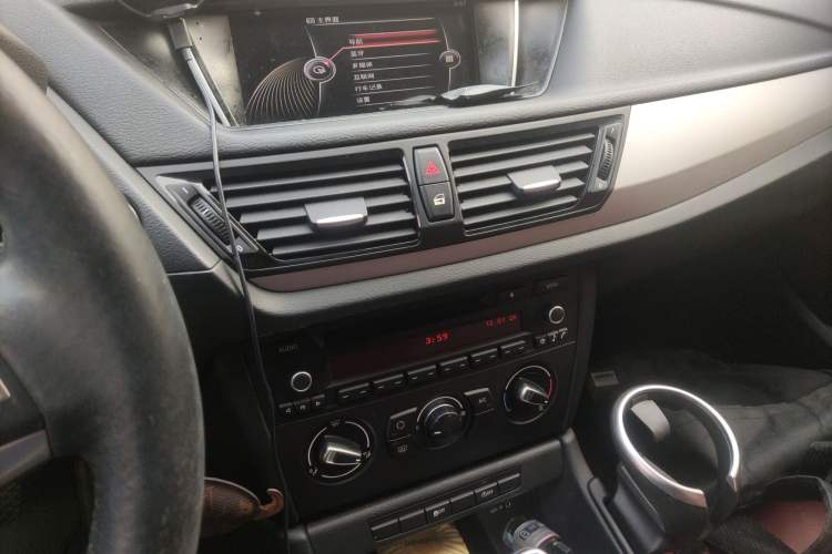 Used BMW X1 2014 sDrive18i Fashion Model