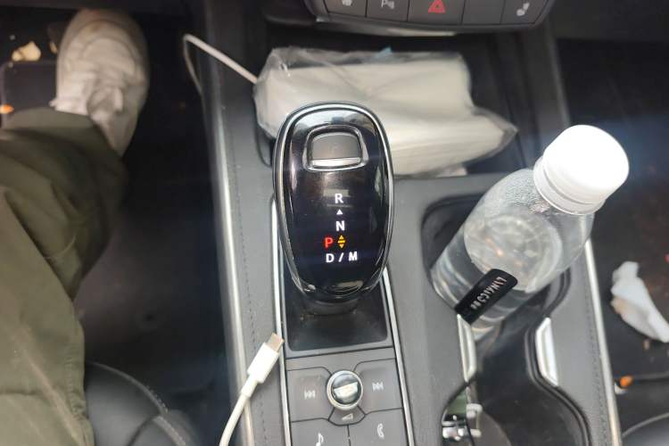 Used Cadillac XT4 2021 28T Two-Wheel Drive Leading Version
